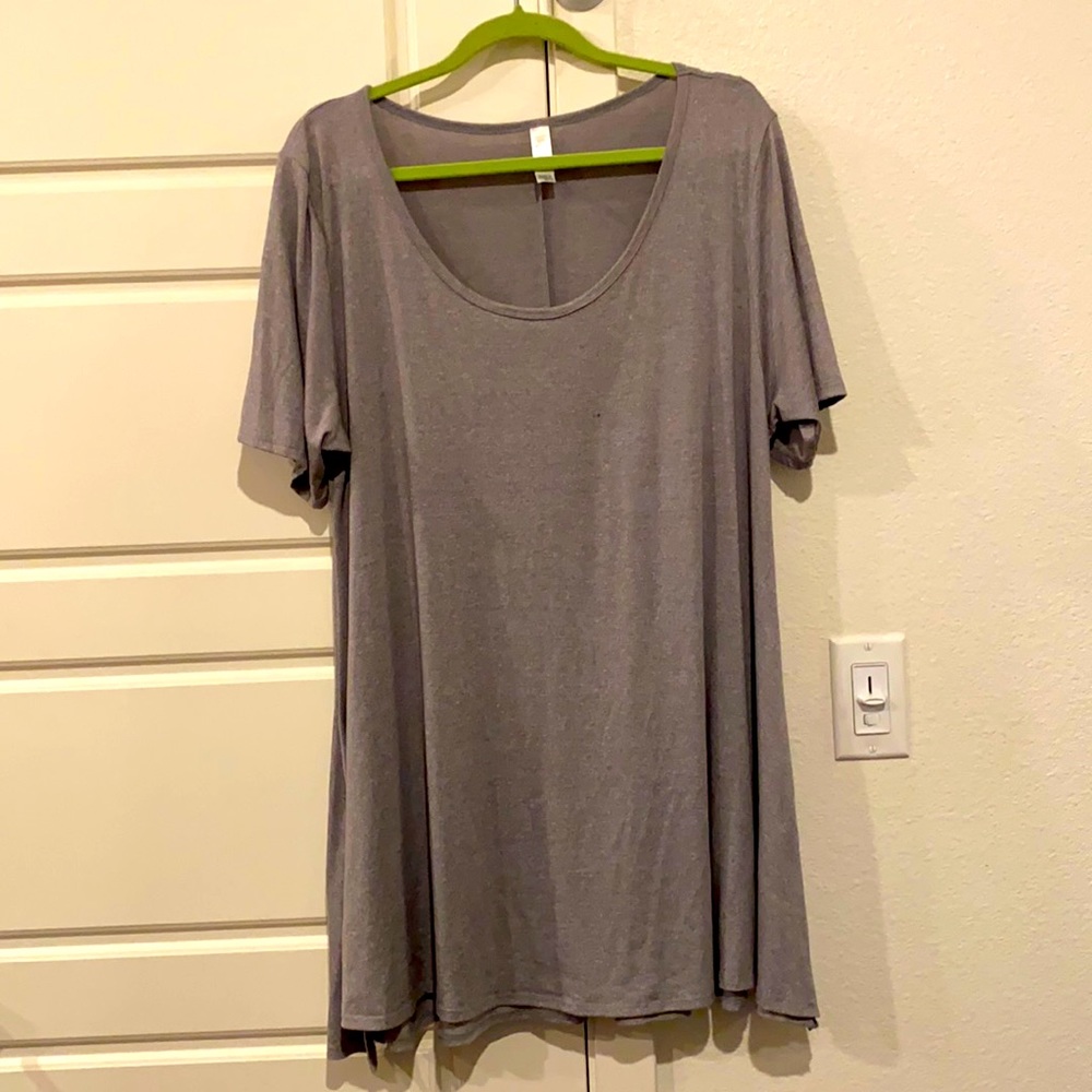 Lularoe top